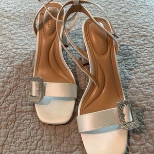 Kelly & Katie Elegant White Heels with Buckle wedding bride like new